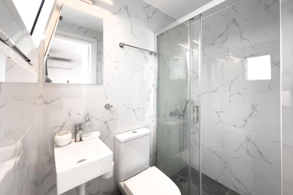 Spacious Penthouse Near Downtown 아테네 외부 사진